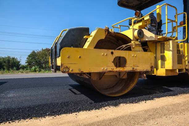 Best Professional Driveway Pavers  in Lynnwood Pricedale, PA